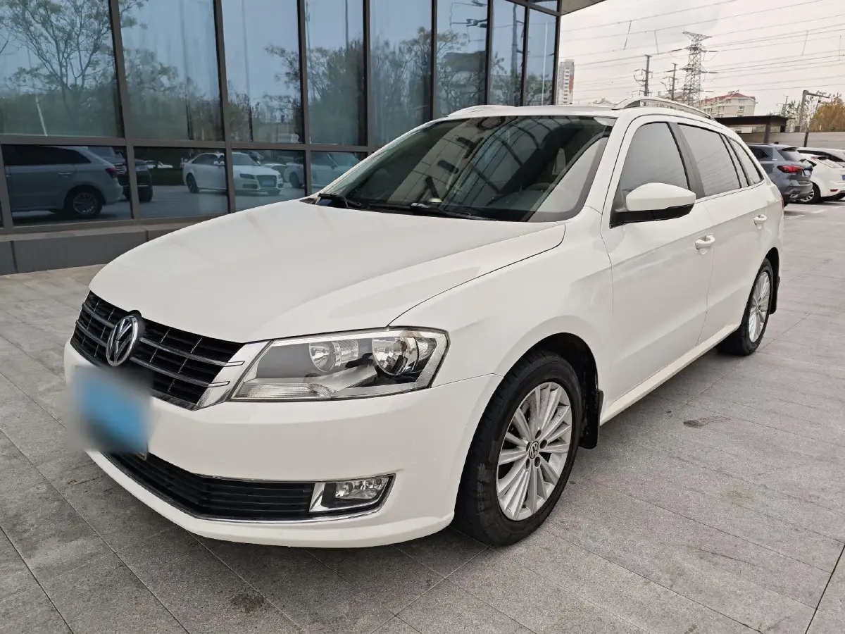2013 Volkswagen Gran Lavida 1.4T 131HP L4 7DCT