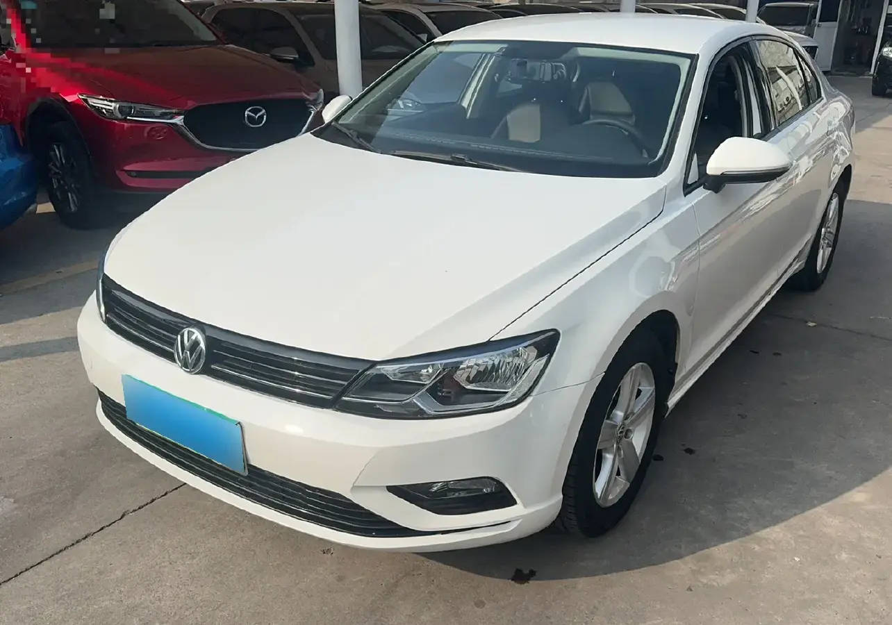 2015 Volkswagen Lamando 1.4T 131HP L4 7DCT