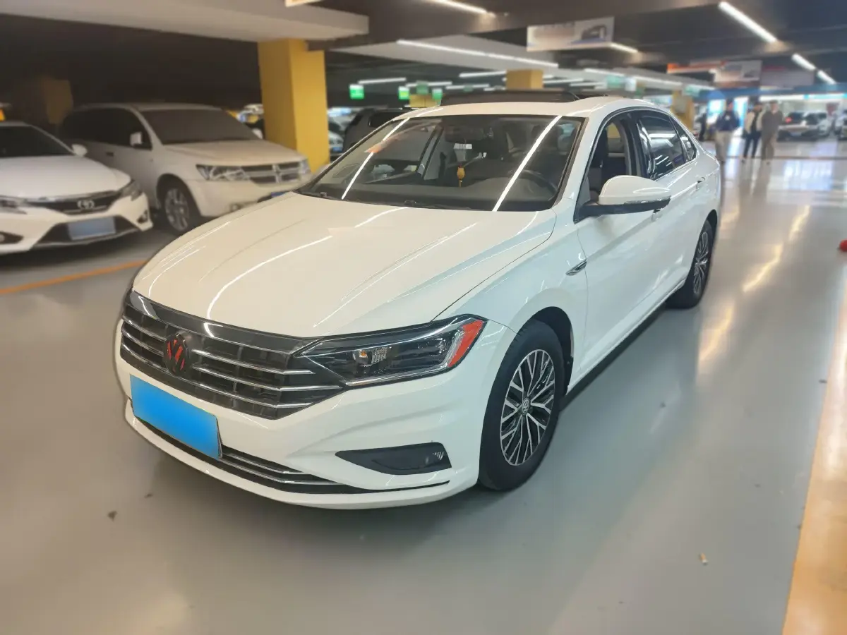2019 Volkswagen Sagitar 1.4T 150HP L4 7DCT