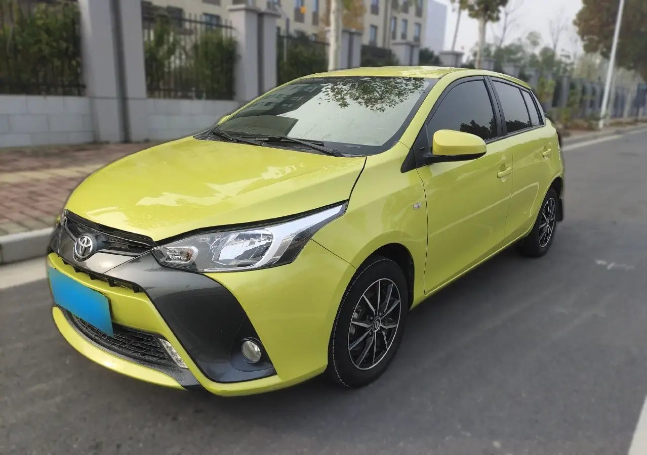 2016 Toyota Yaris L 1.5L 107HP L4 CVT