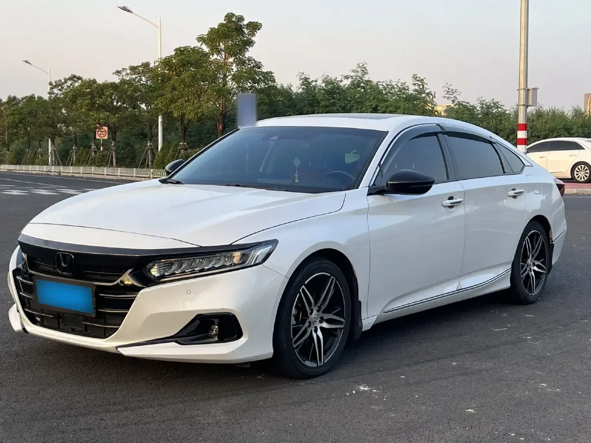2022 Honda Accord 1.5T 194HP L4 CVT