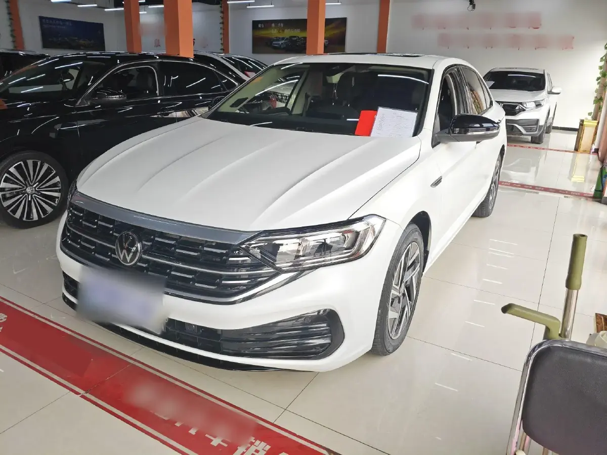 2023 Volkswagen Sagitar 1.5T 160HP L4 7DCT