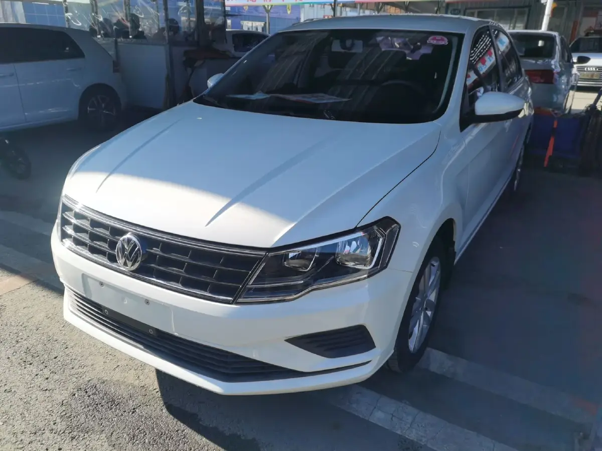2019 Volkswagen Jetta 1.4L 90HP L4 5MT