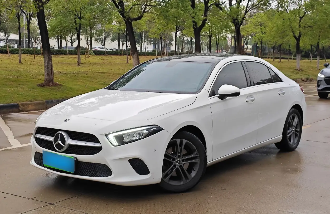 2020 Mercedes-Benz A Class 1.3T 163HP L4 7DCT