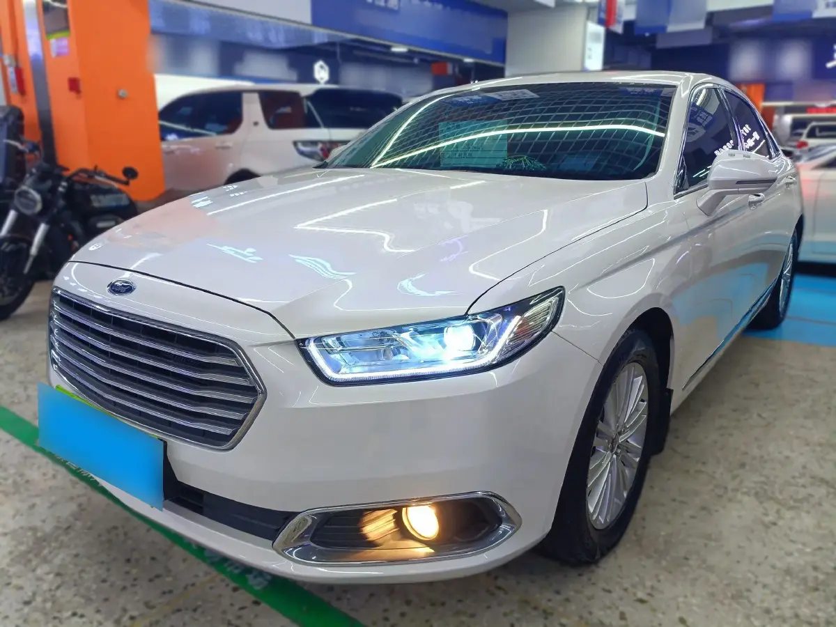 2018 Ford Taurus 2.0T 245HP L4 6AT