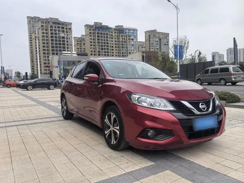 2016 Nissan Tiida 1.6L 126HP L4 CVT