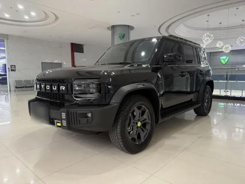 2023 Jetour Traveller 2.0T 254HP L4 7DCT