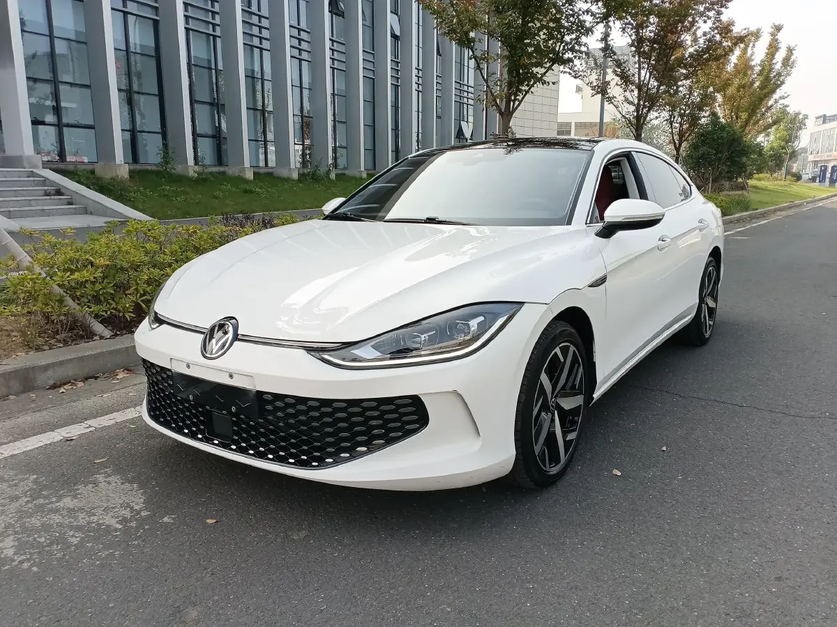 2025 Volkswagen Lamando 1.4T 150HP L4 7DCT