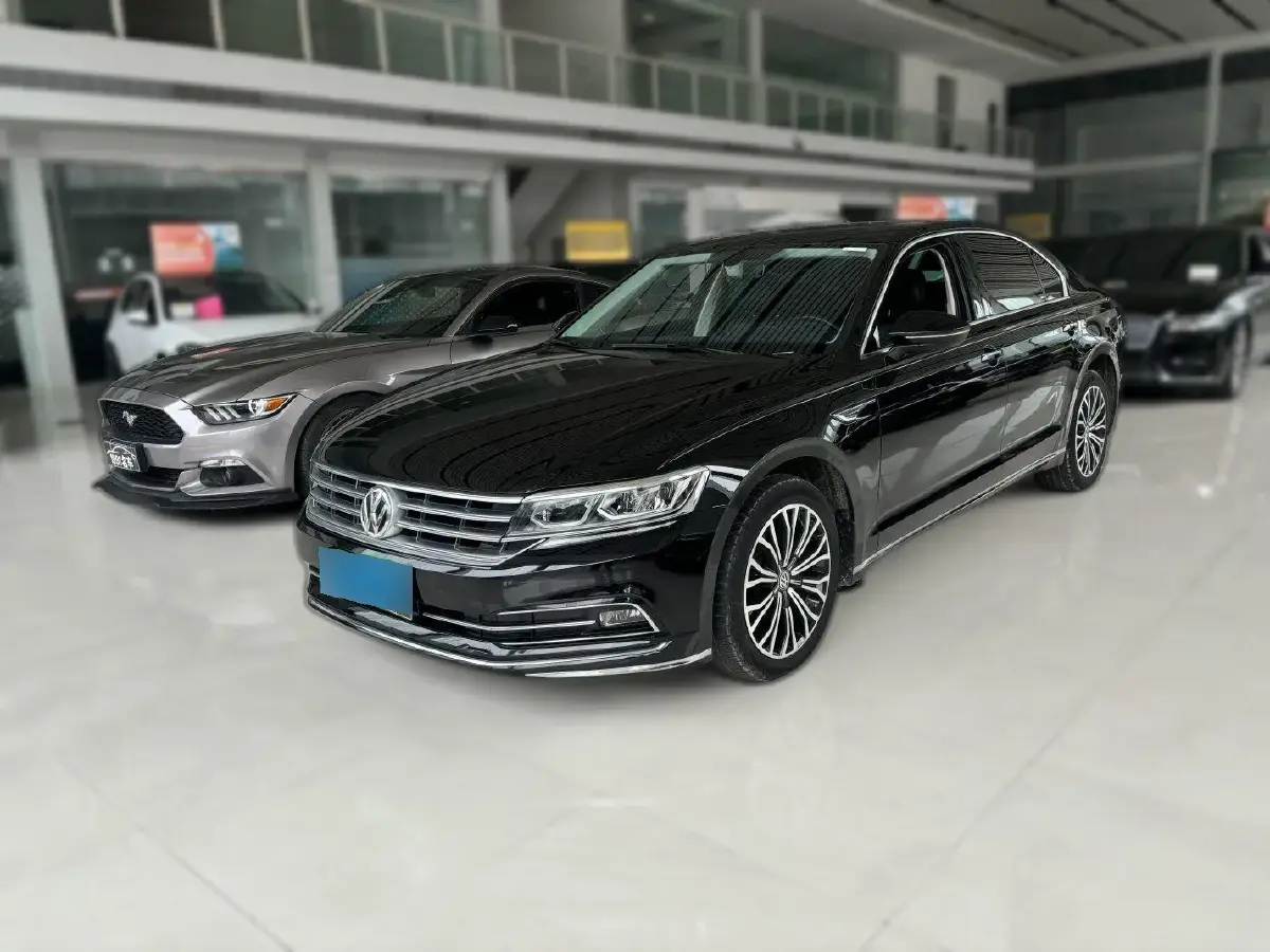 2019 Volkswagen Phideon 2.0T 224HP L4 7DCT
