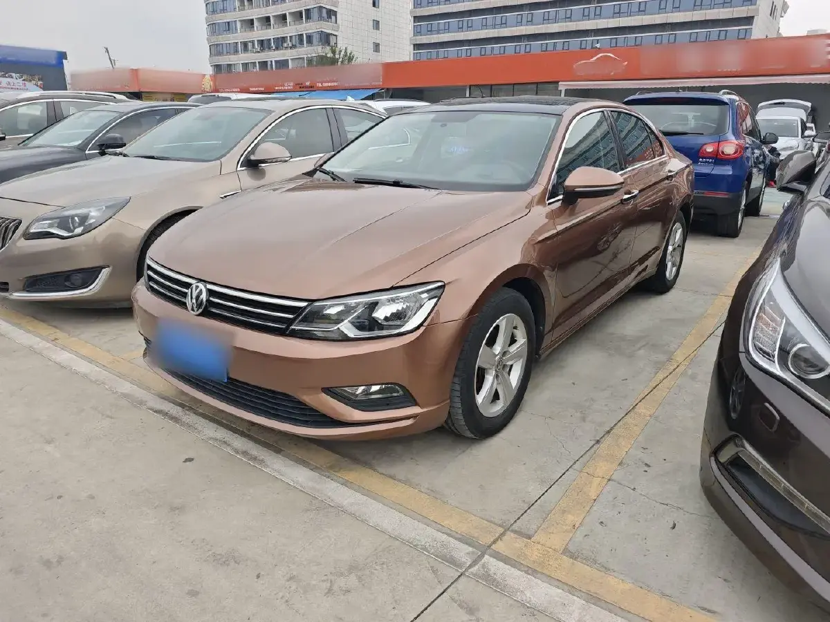 2015 Volkswagen Lamando 1.4T 131HP L4 7DCT