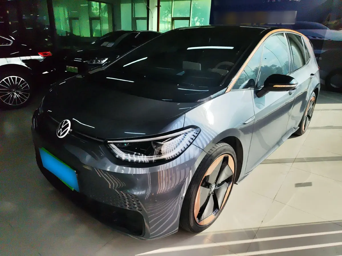 2023 Volkswagen ID.3 BEV 52.8KWH