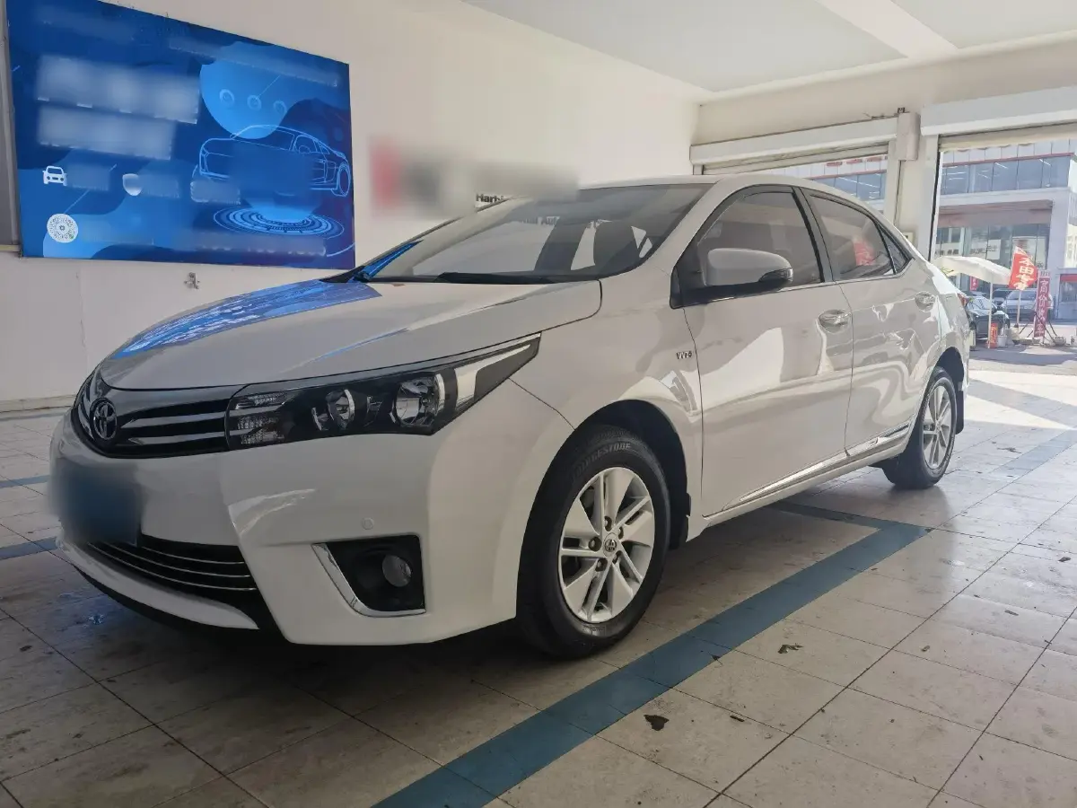 2014 Toyota Corolla 1.6L 122HP L4 CVT