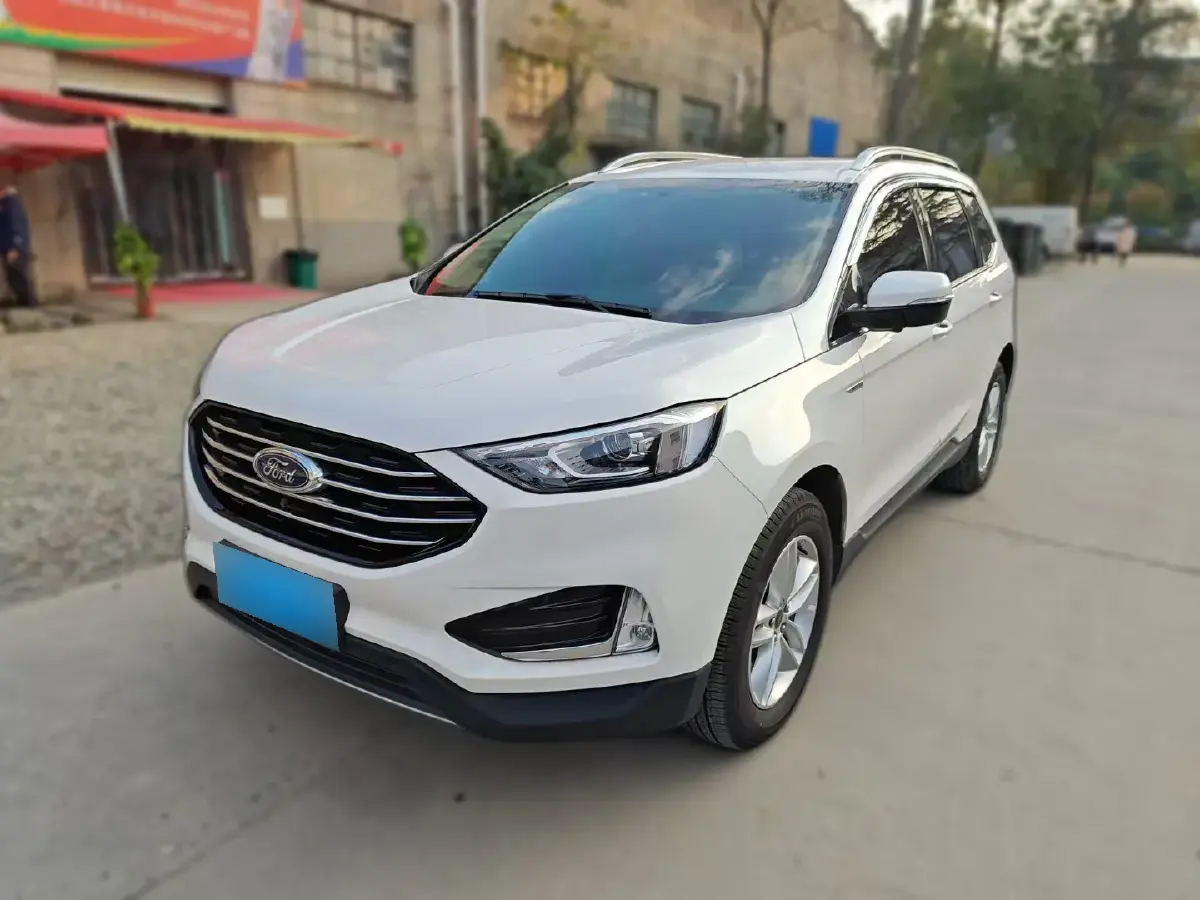 2020 Ford Edge 2.0T 245HP L4 8AT