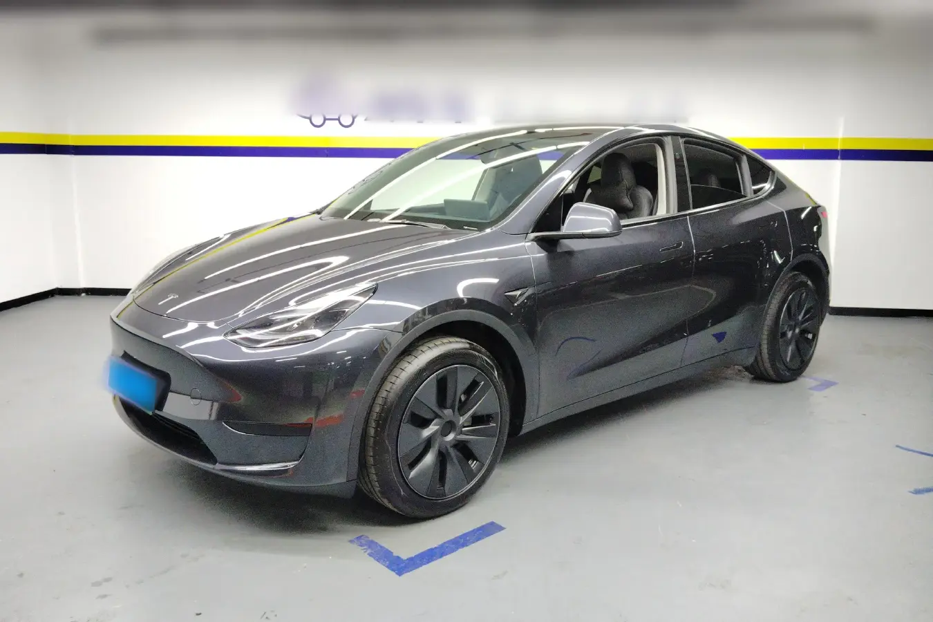 2024 Tesla Model Y BEV 60KWH