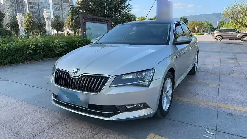 2016 Skoda Superb 1.4T 150HP L4 7DCT