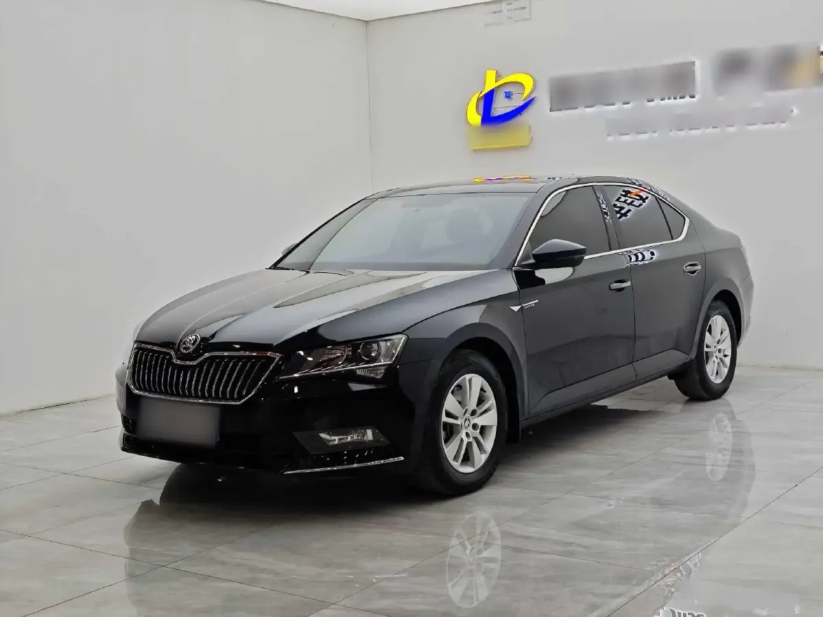 2018 Skoda Superb 1.4T 150HP L4 7DCT