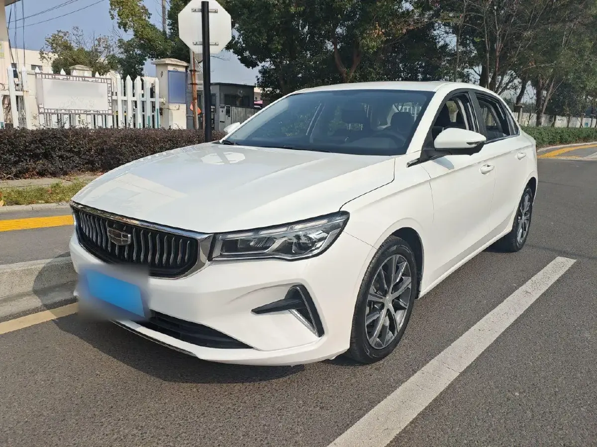 2022 Geely Emgrand 1.5L 114HP L4 CVT