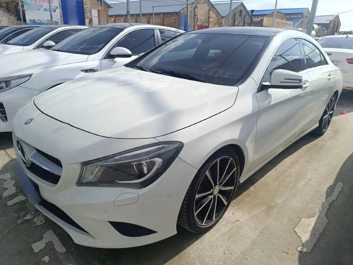 2015 Mercedes-Benz CLA Class 1.6T 156HP L4 7DCT