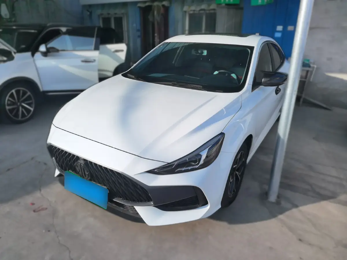 2023 MG 5 1.5L 129HP L4 5MT