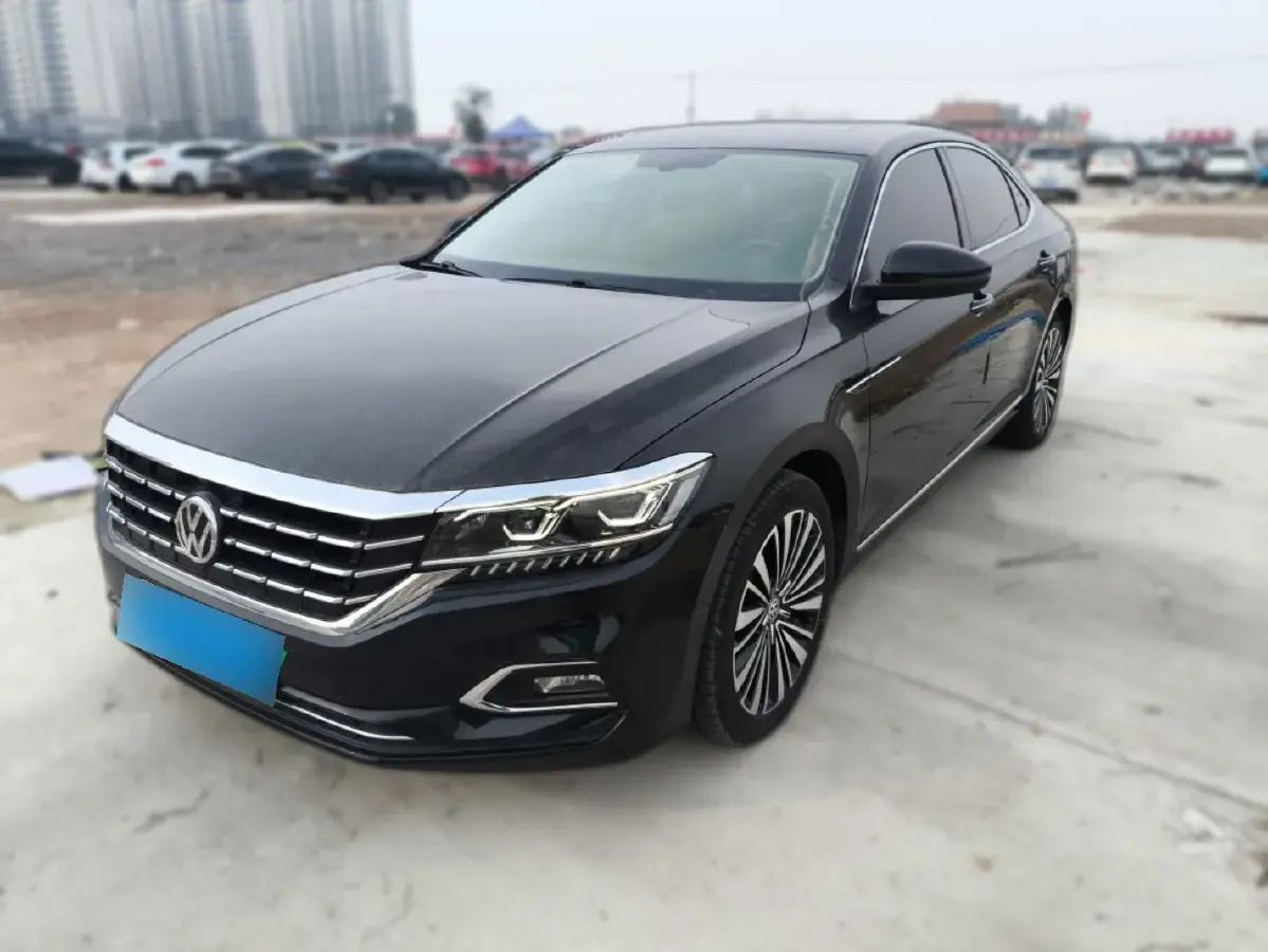 2019 Volkswagen Passat 2.0T 186HP L4 7DCT