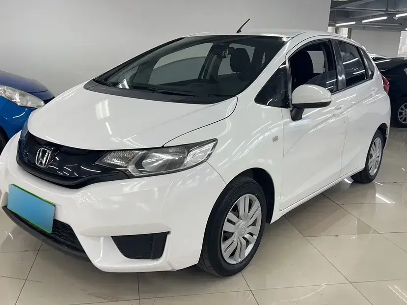 2014 Honda Fit 1.5L 131HP L4 CVT