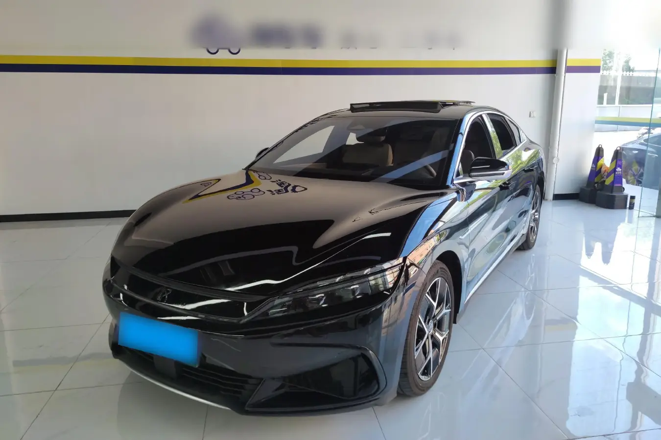 2024 BYD Han BEV 72KWH