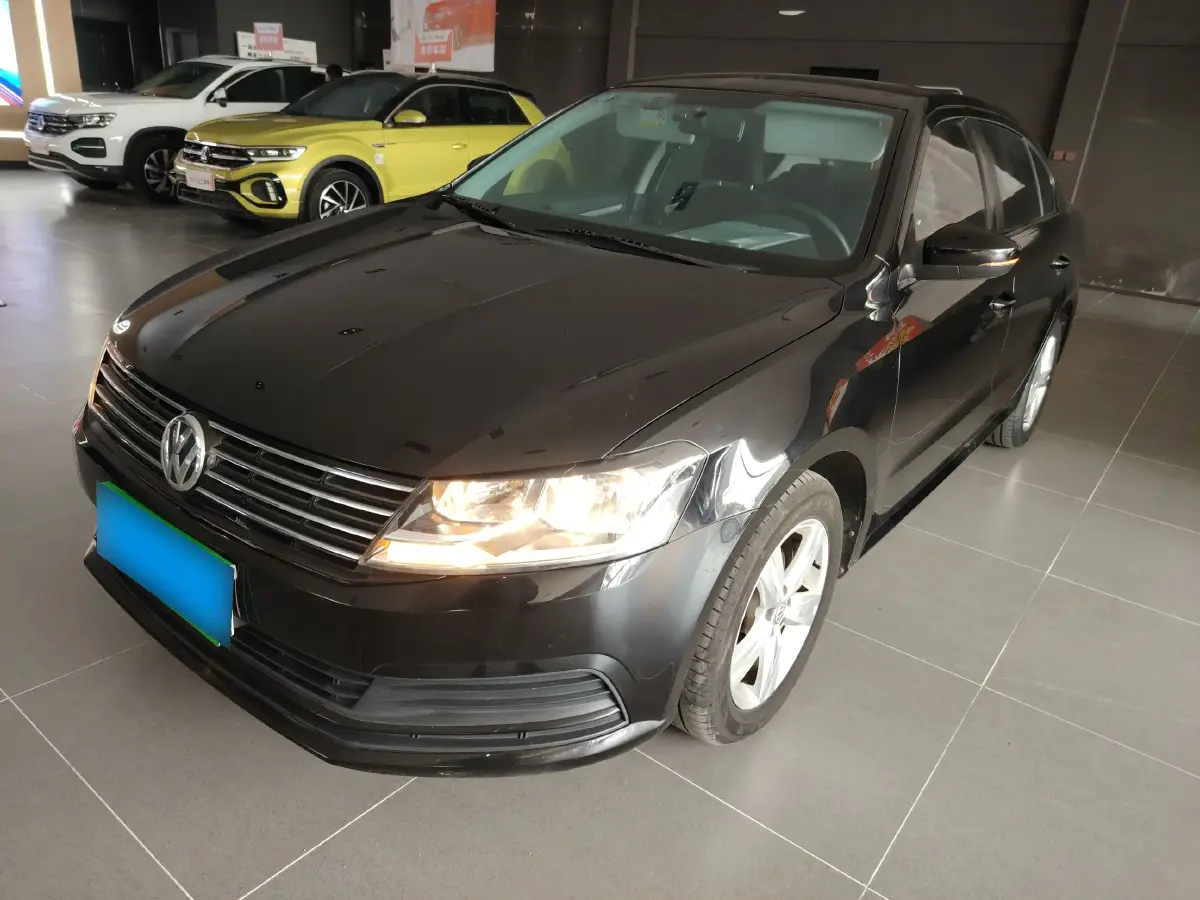 2017 Volkswagen Lavida 1.6L 110HP L4 5MT