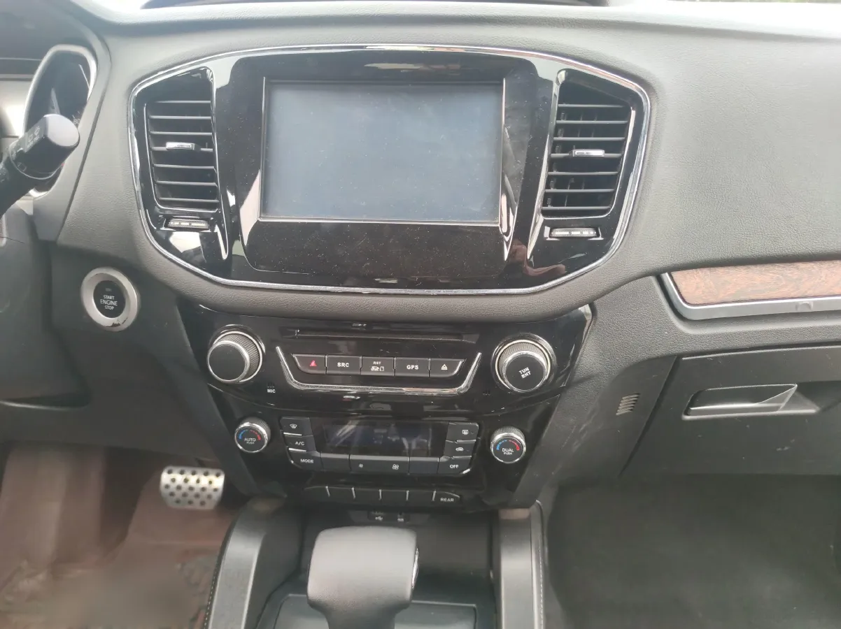 2014 Geely HaoQing SUV 2.4L 162HP L4 6AT,autocango,china used car exporter,china ev exporter,chinese used car exporter,chinese used ev exporter