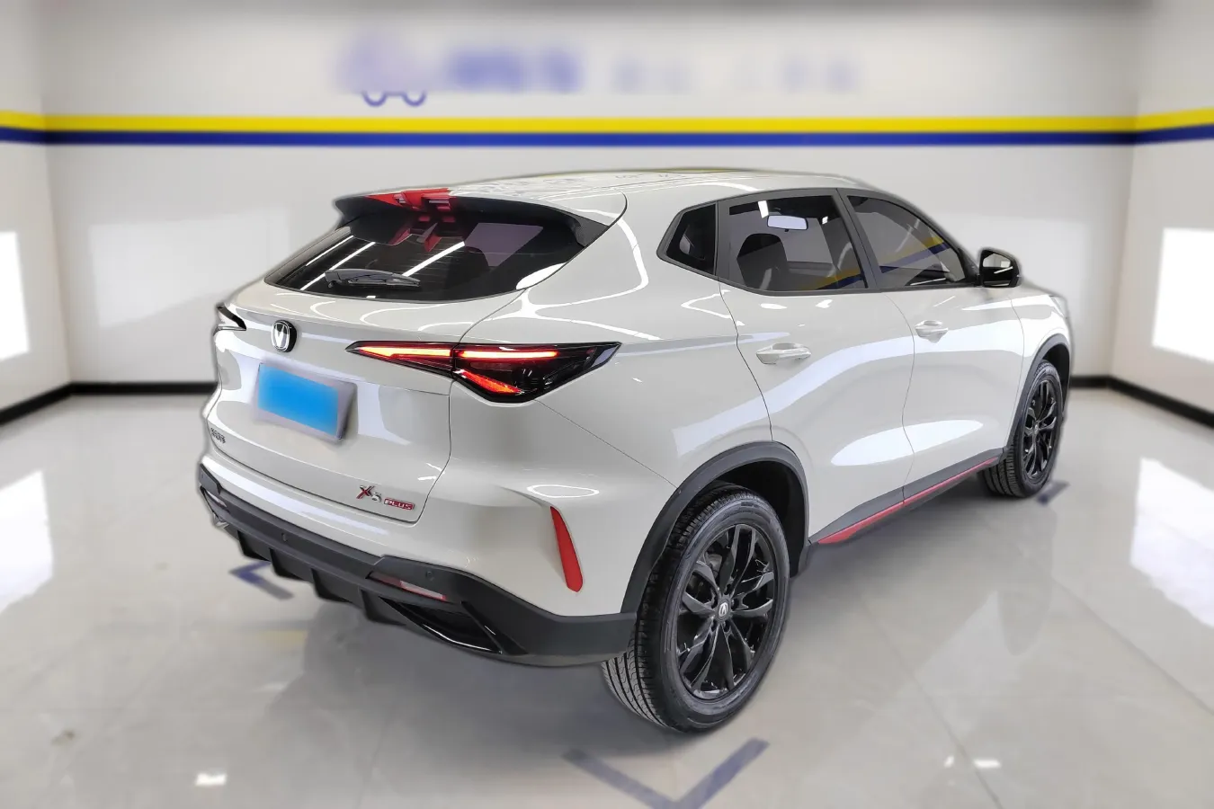 2024 ChangAn X5 PLUS 1.5T 188HP L4 7DCT,autocango,china used car exporter,china ev exporter,chinese used car exporter,chinese used ev exporter