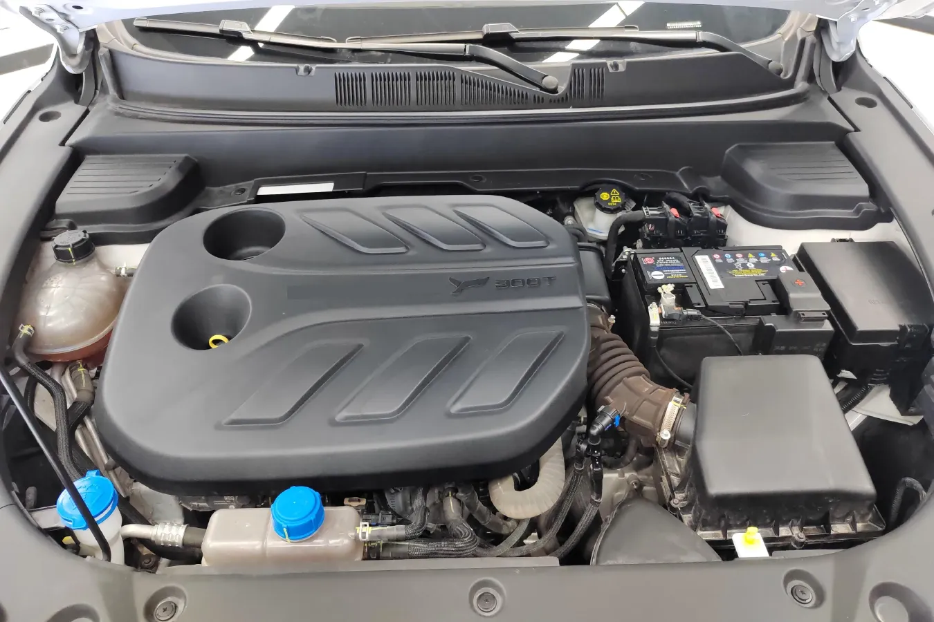 2024 ChangAn X5 PLUS 1.5T 188HP L4 7DCT,autocango,china used car exporter,china ev exporter,chinese used car exporter,chinese used ev exporter