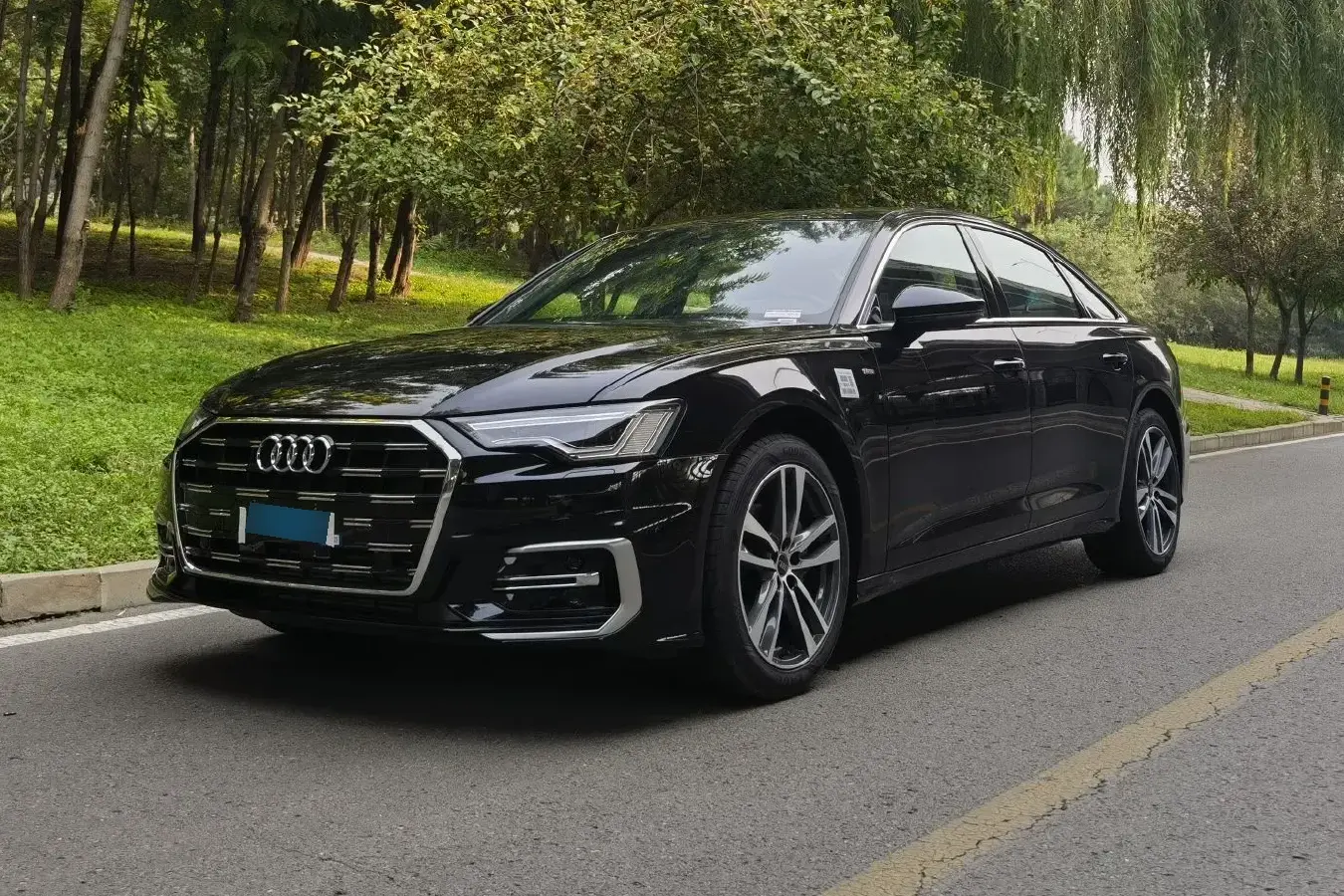 2024 Audi A6L 2.0T 190HP L4 7DCT