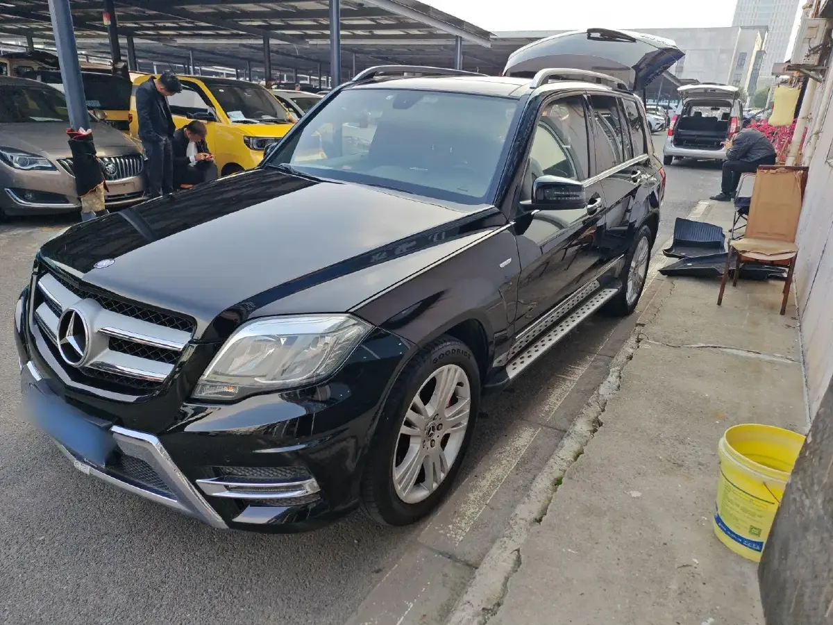 2015 Mercedes-Benz GLK Class 2.0T 211HP L4 7AT
