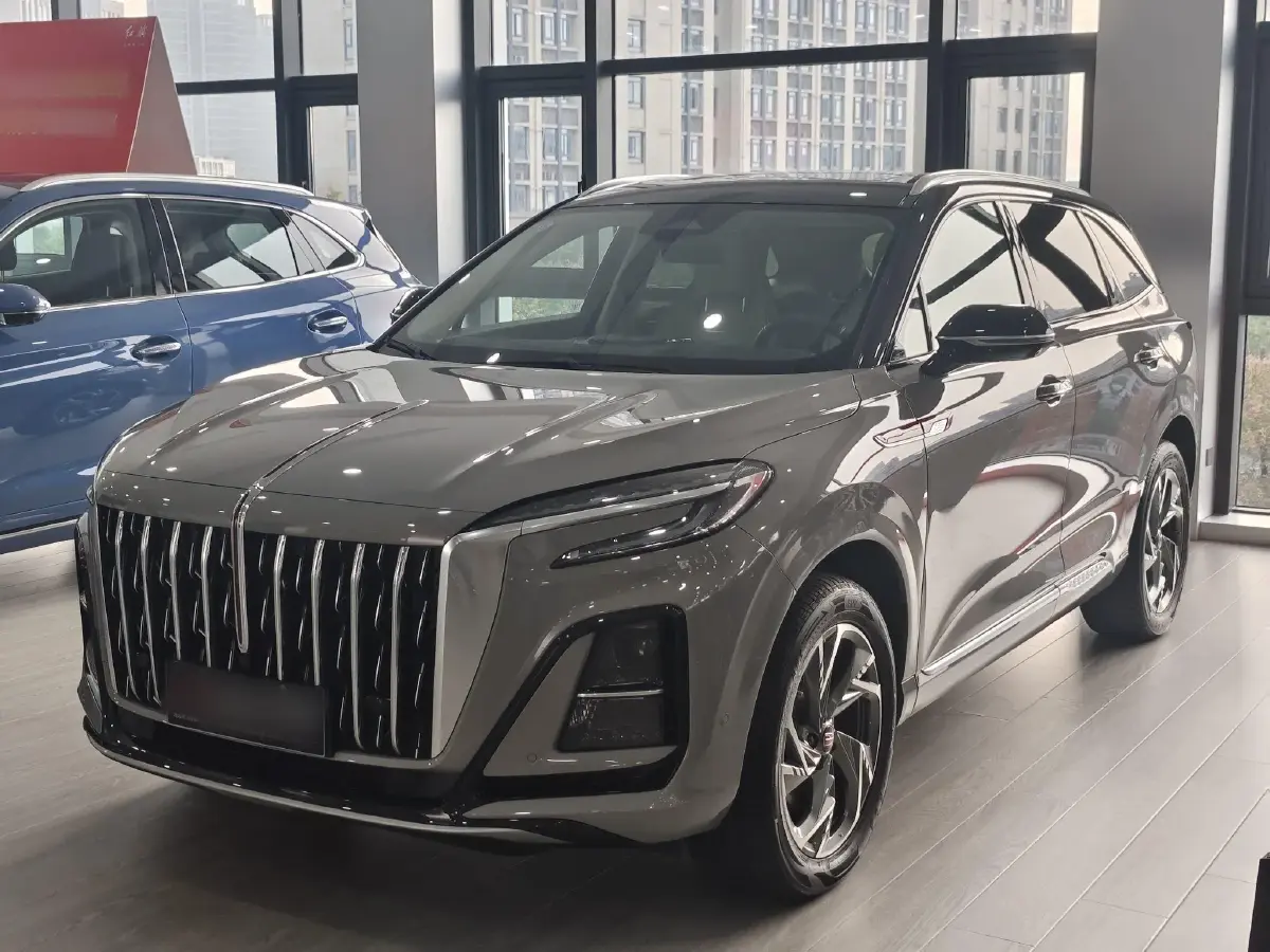 2023 HongQi HS3 2.0T 252HP L4 8AT