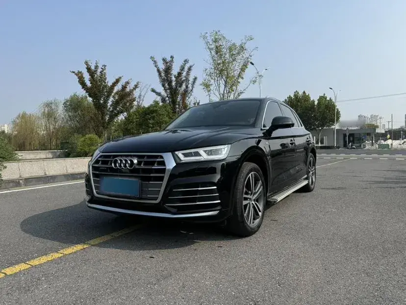 2020 Audi Q5L 2.0T 190HP L4 7DCT