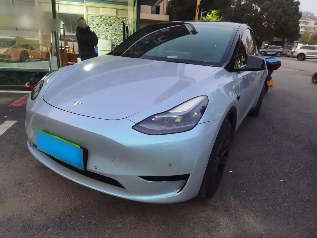 2022 Tesla Model Y BEV 60KWH