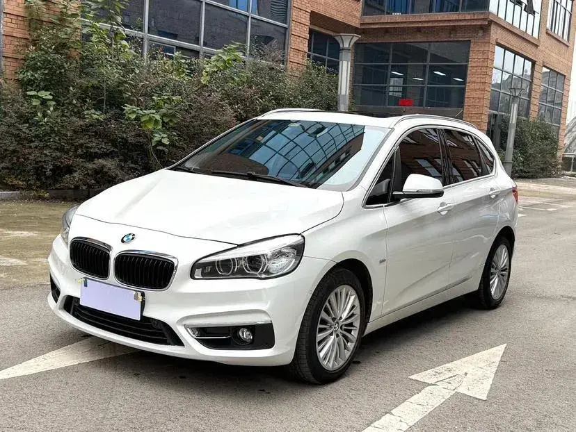2016 BMW 2 Series Wagon 2.0T 192HP L4 8AT