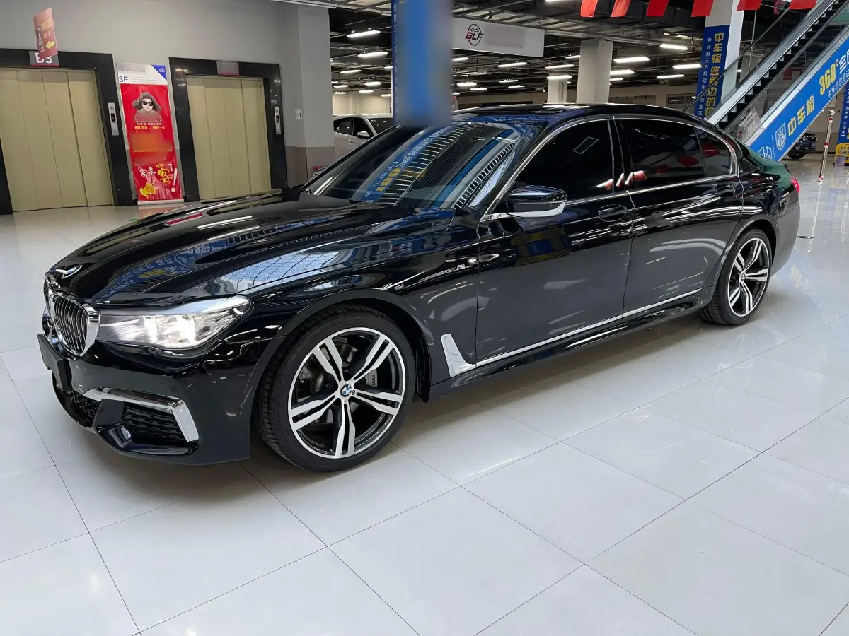 2018 BMW 7 Series 2.0T 258HP L4 8AT