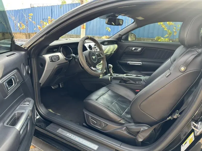 2017 Ford Mustang 2.3T 314HP L4 6AT,autocango,china used car exporter,china ev exporter,chinese used car exporter,chinese used ev exporter