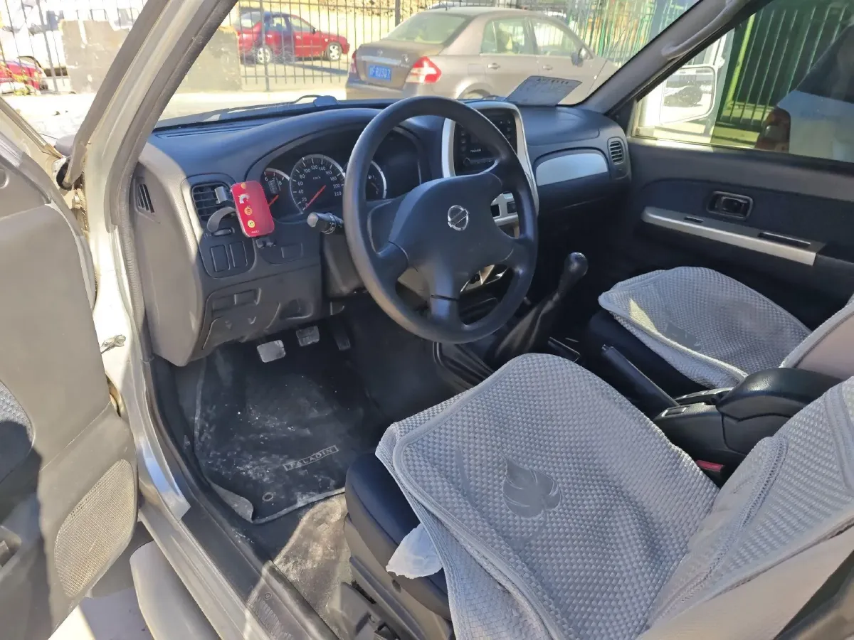 2013 Nissan Paladin 2.4L 150HP L4 5MT,autocango,china used car exporter,china ev exporter,chinese used car exporter,chinese used ev exporter