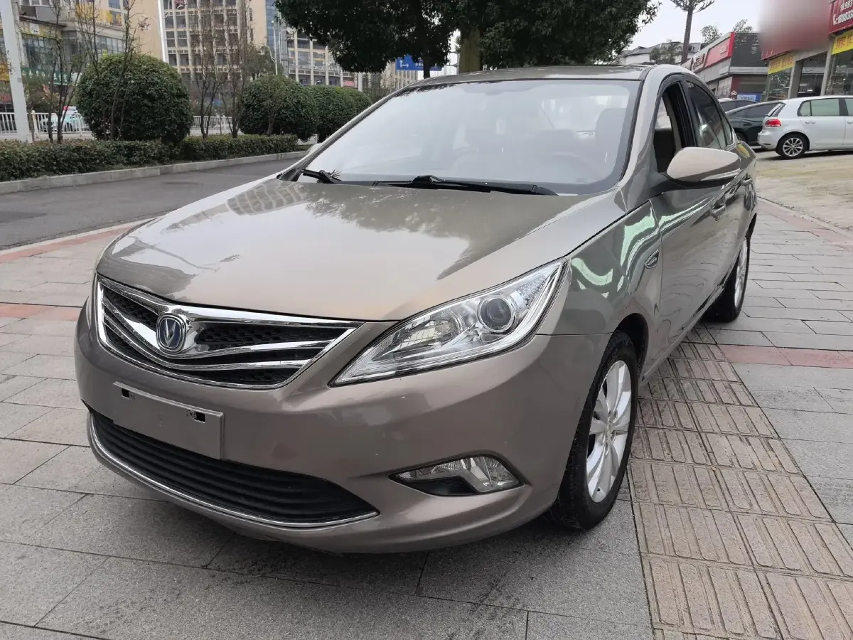 2014 ChangAn Eado 1.6L 125HP L4 5MT