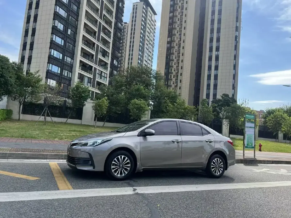 2017 Toyota Corolla 1.2T 116HP L4 CVT