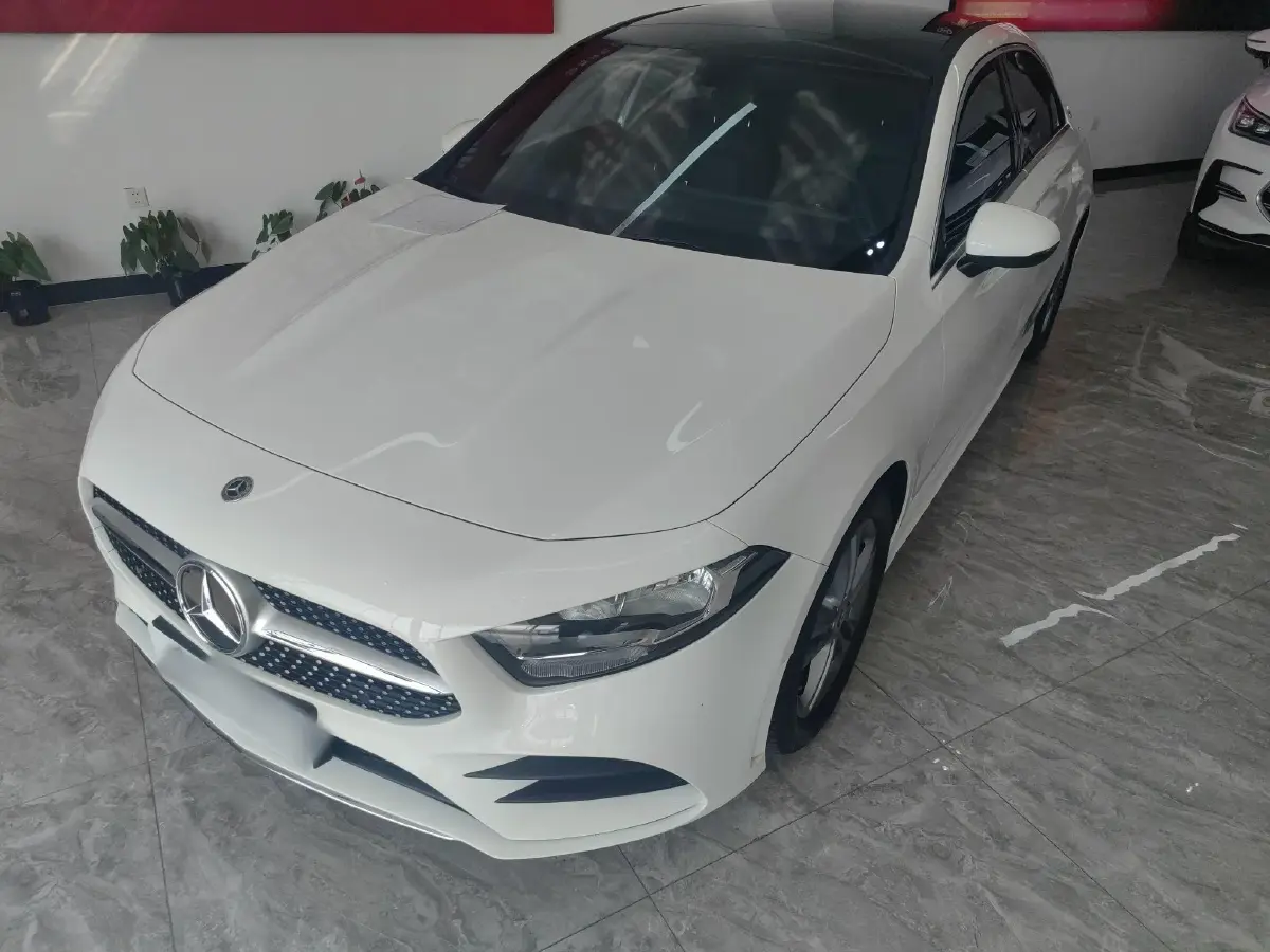 2022 Mercedes-Benz A Class 1.3T 136HP L4 7DCT