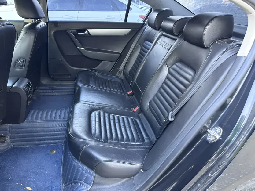 2015 Volkswagen Magotan 1.8T 160HP L4 7DCT,autocango,china used car exporter,china ev exporter,chinese used car exporter,chinese used ev exporter