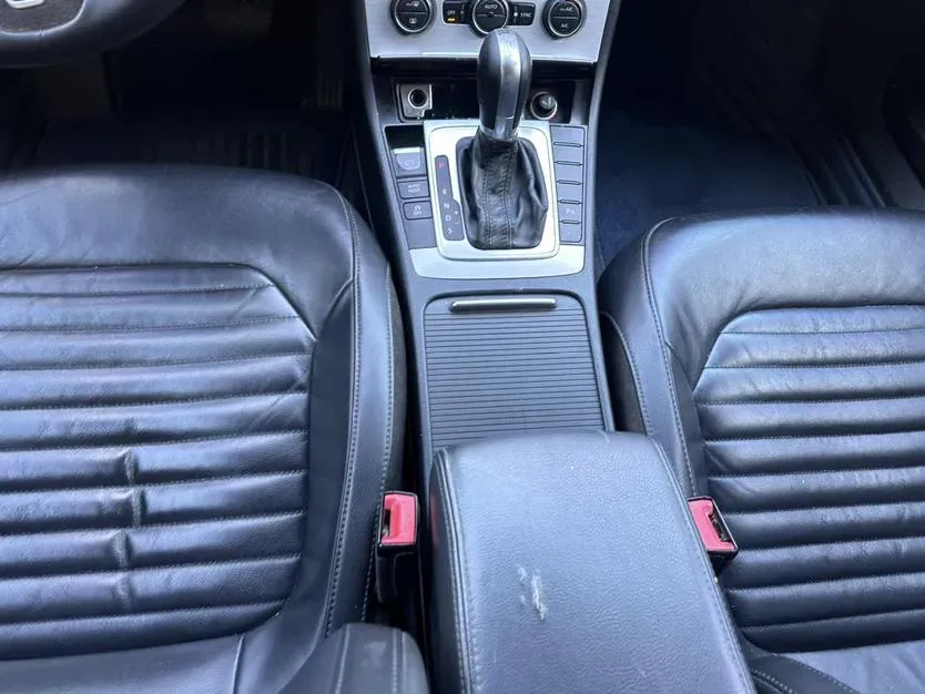 2015 Volkswagen Magotan 1.8T 160HP L4 7DCT,autocango,china used car exporter,china ev exporter,chinese used car exporter,chinese used ev exporter