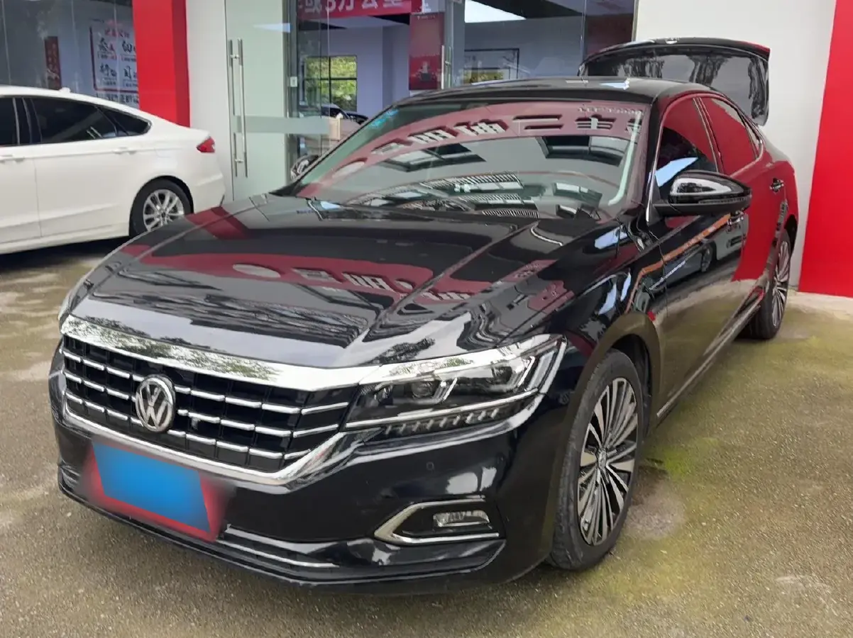 2019 Volkswagen Passat 2.0T 186HP L4 7DCT