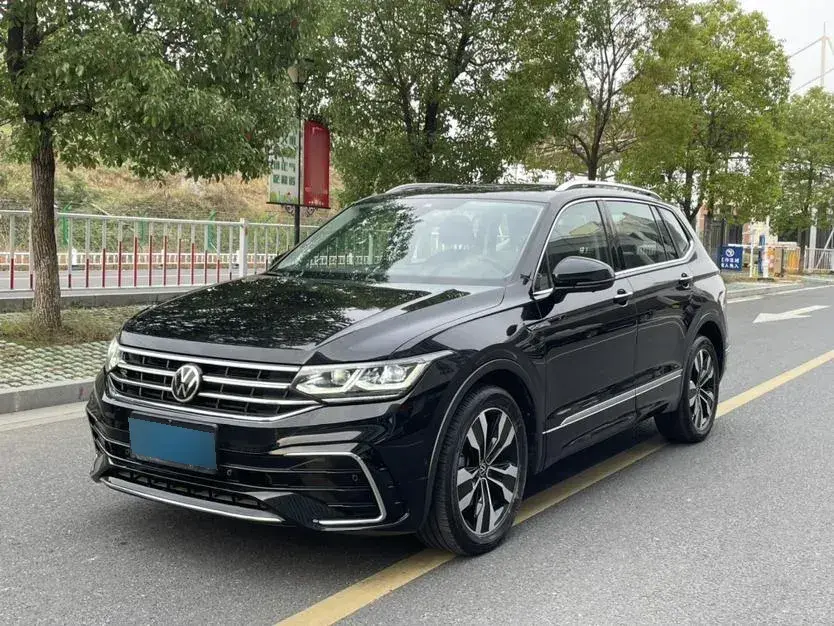 2022 Volkswagen Tiguan L 2.0T 186HP L4 7DCT