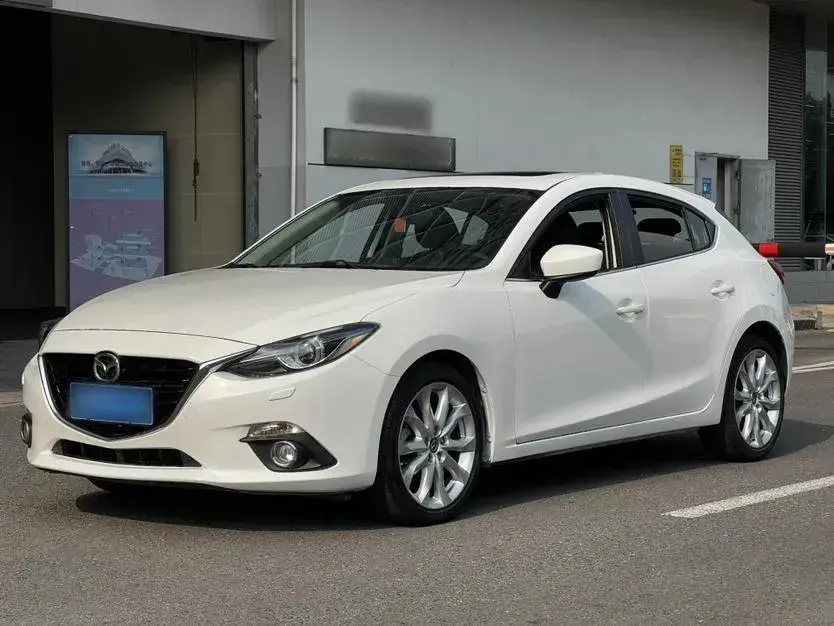 2014 Mazda 3 Axela 2.0L 158HP L4 6AT