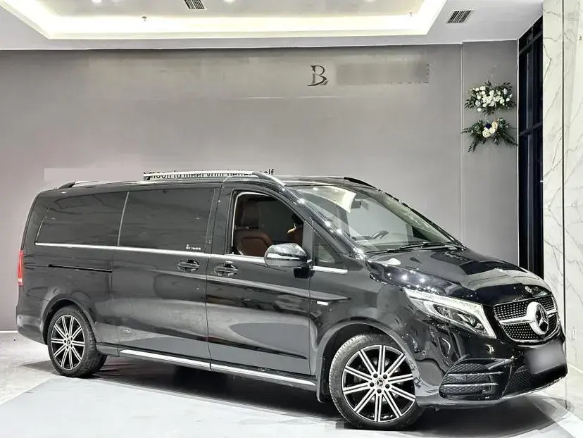 2021 Mercedes-Benz V Class 2.0T 211HP L4 9AT