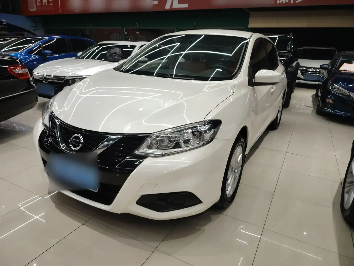 2016 Nissan Tiida 1.6L 126HP L4 CVT
