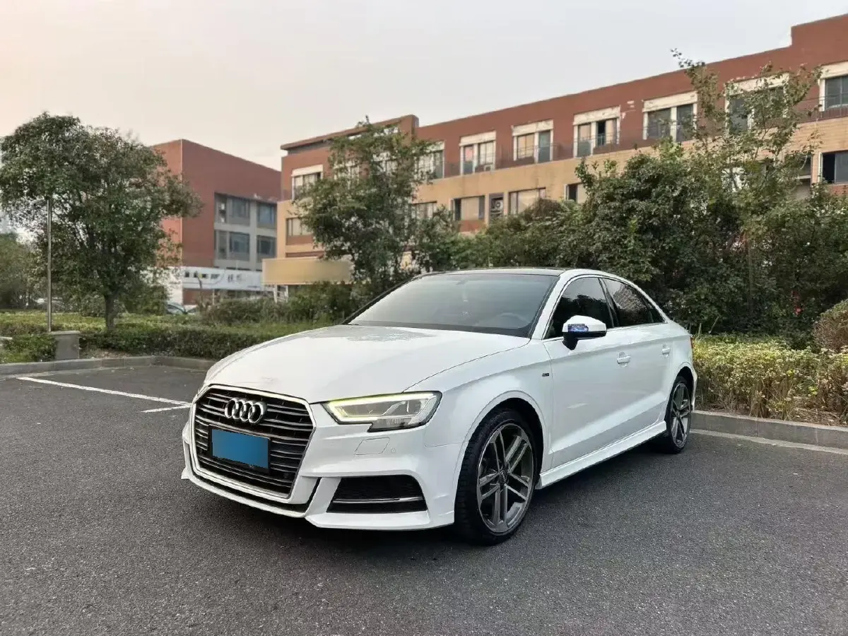 2018 Audi A3 1.4T 150HP L4 7DCT